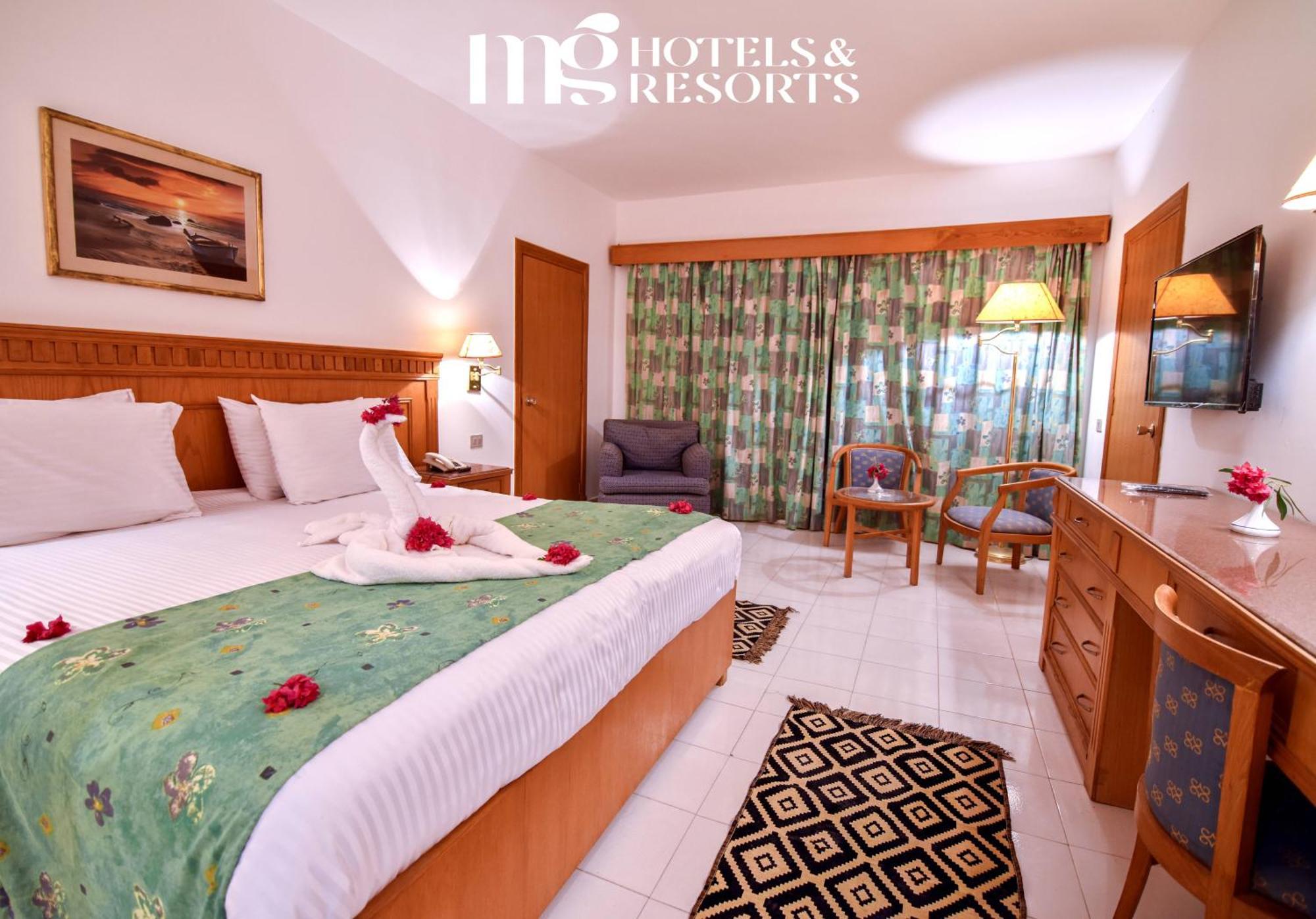 Mg Alexander The Great Hotel Marsa Alam Exteriör bild