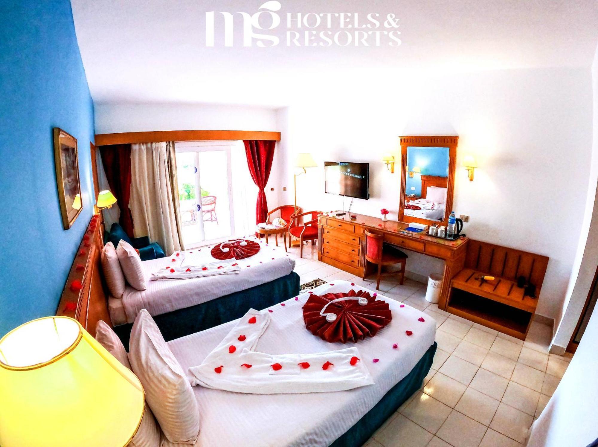 Mg Alexander The Great Hotel Marsa Alam Exteriör bild