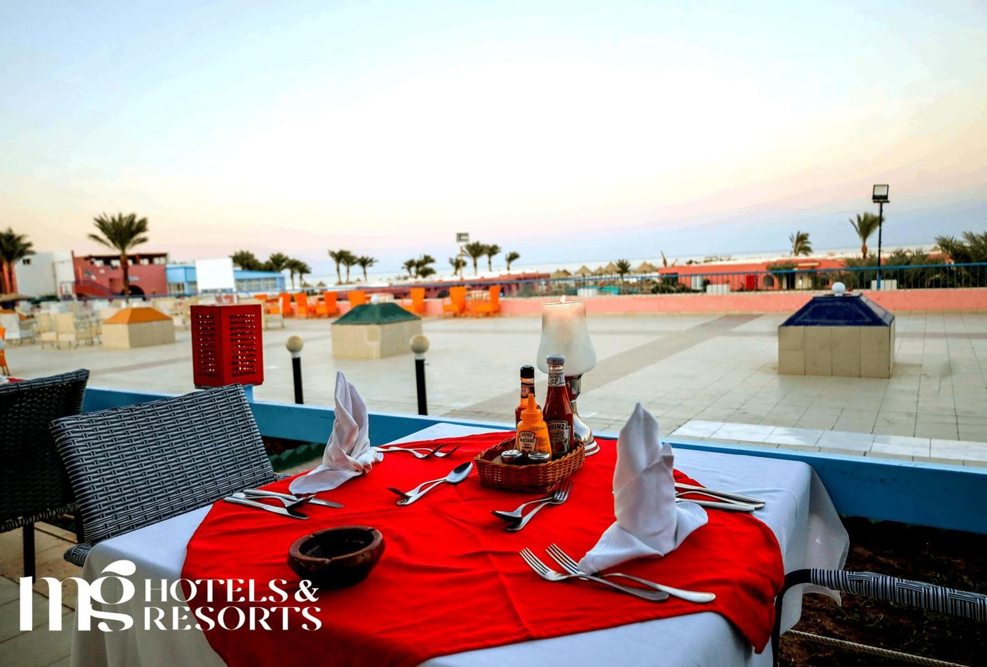 Mg Alexander The Great Hotel Marsa Alam Exteriör bild